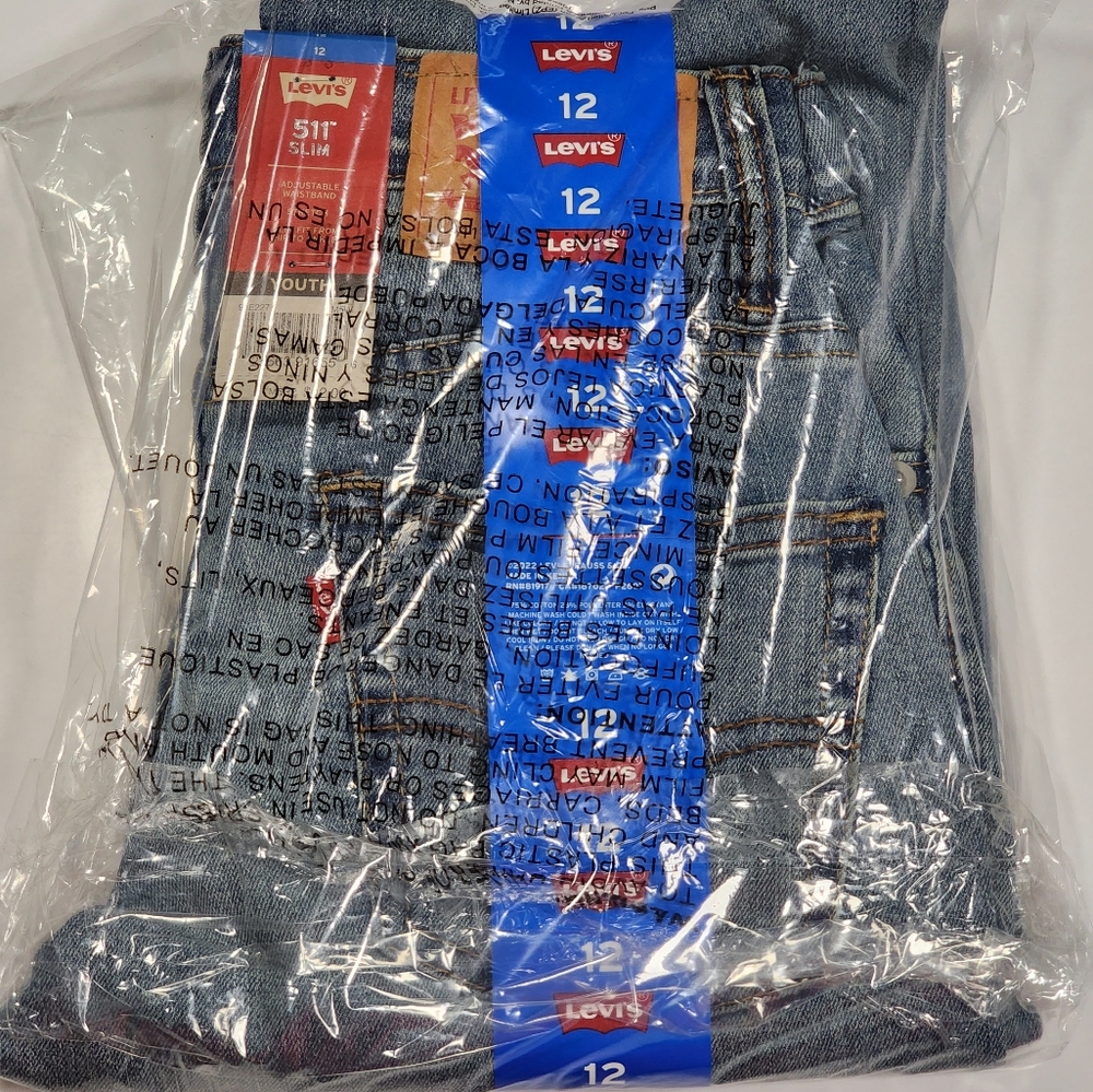 Levi's